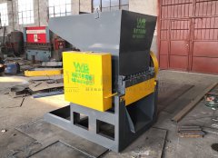 决定塑料粉碎机出料颗粒大小的因素及调节方式介绍